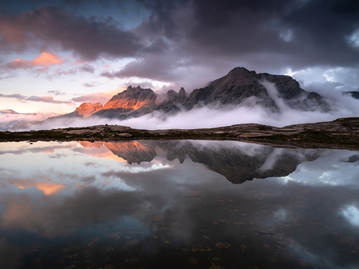 Coucher de soleil sur les Dents d'Ambin depuis le lac noir