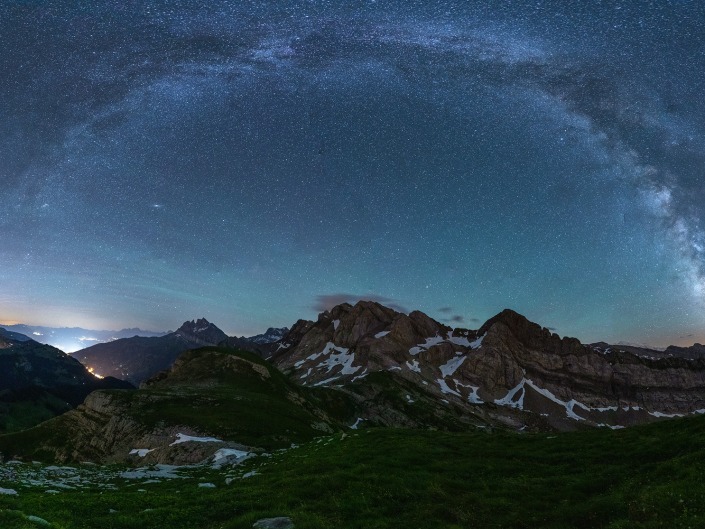 Vue depuis la Tête de Bostan dans le Chablais (Haute-Savoie)