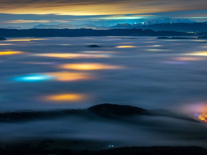Mer de nuage de nuit dans le Bugey depuis la Croix d'Innimond