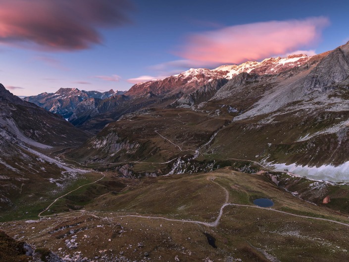 Vallée de Chavière en Vanoise à l'heure bleue