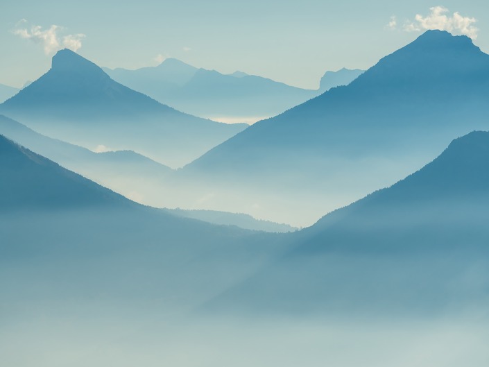 Vue sur la Chartreuse depuis le Mont Margériaz dans les Bauges en Savoie