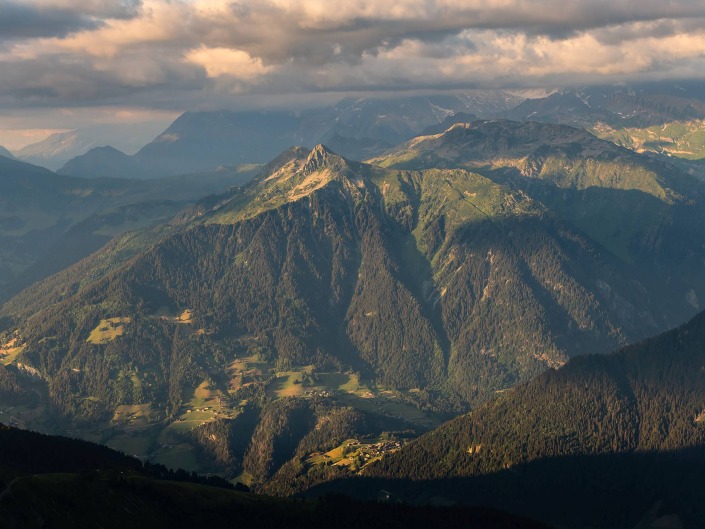 Depuis la Pointe de la Grande Journée : vue sur l'intérieur du Beaufortain