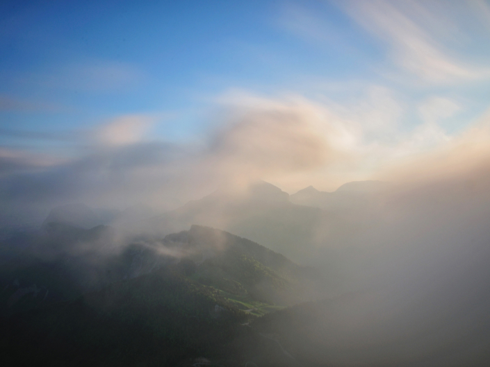 Pose longue sur les nuages à la dent de crolles